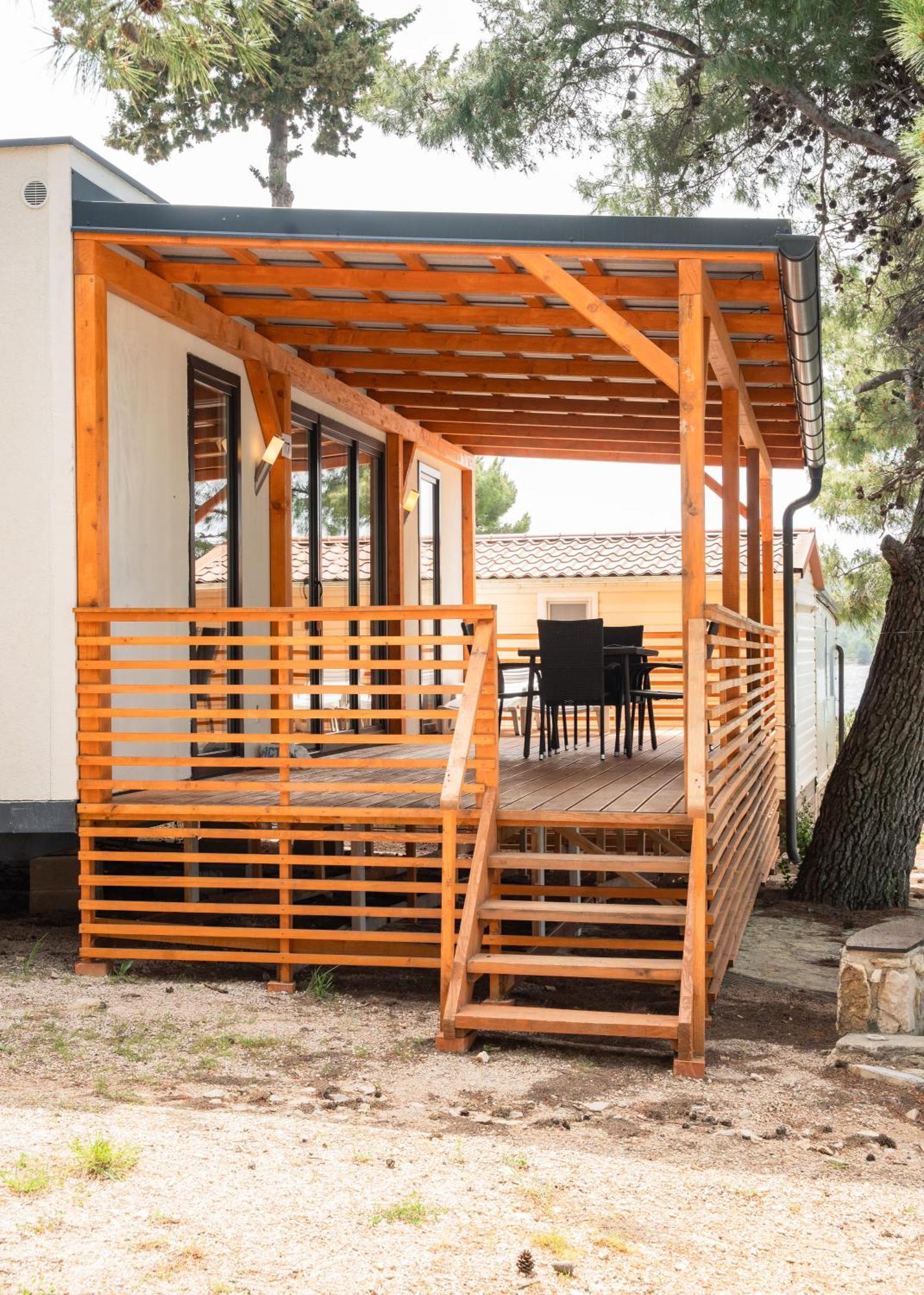 Mediteran Travel Mobile Homes Miran Pirovac Exterior foto